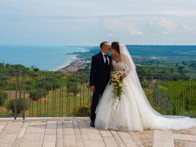 Il matrimonio di Luana e Michele a Fossacesia, Chieti 12