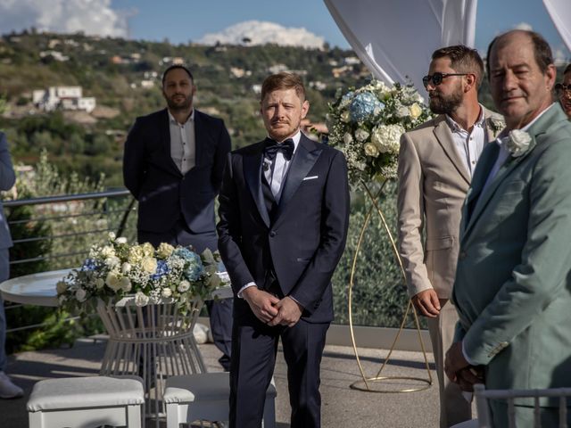 Il matrimonio di Merlin e Stefania a Pozzuoli, Napoli 11