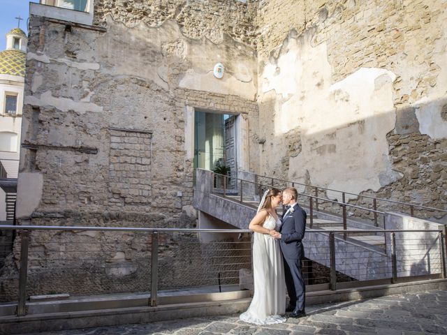 Il matrimonio di Merlin e Stefania a Pozzuoli, Napoli 29