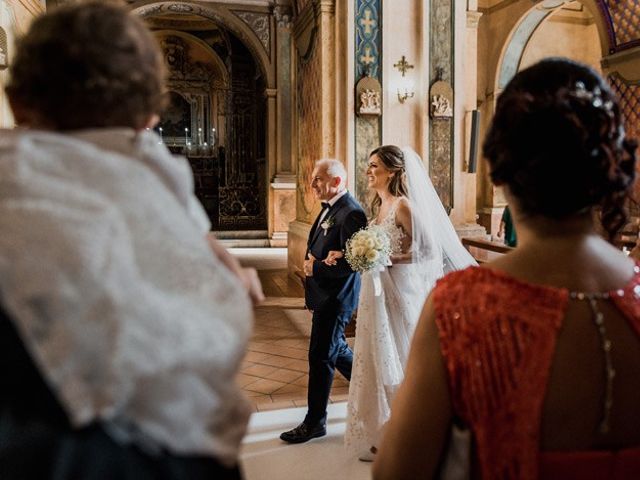 Il matrimonio di Francesco e Lina a Cirò Marina, Crotone 37