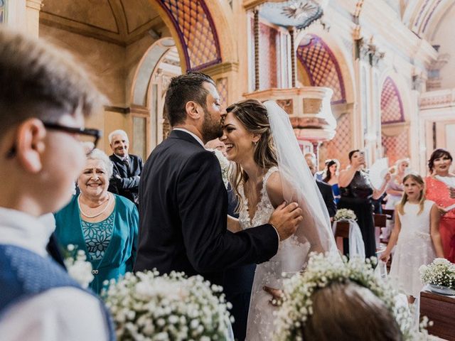 Il matrimonio di Francesco e Lina a Cirò Marina, Crotone 38