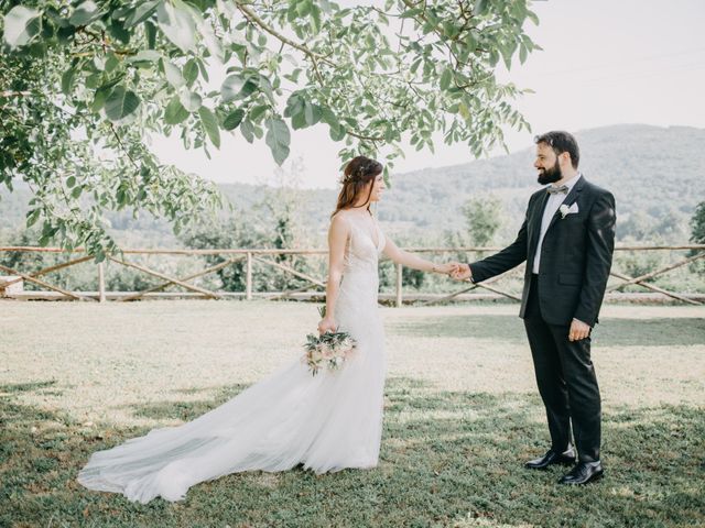 Il matrimonio di Crescenzo e Mary a San Vitaliano, Napoli 42