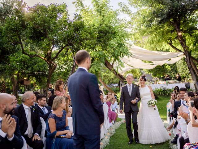 Il matrimonio di Claudio e Giulia a Napoli, Napoli 23