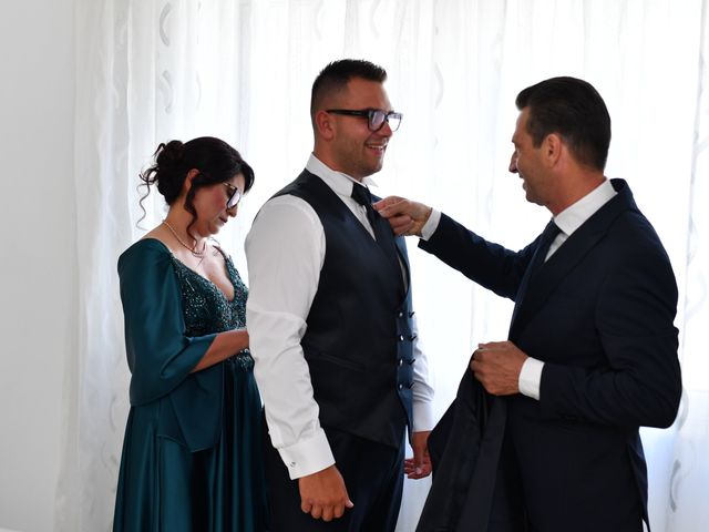 Il matrimonio di Cleofe e Nicola a Villa Castelli, Brindisi 2