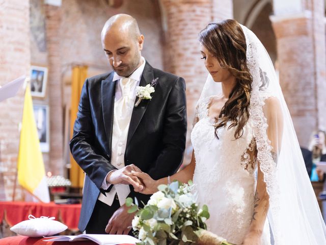 Il matrimonio di Luca e Marsela a Lomello, Pavia 16