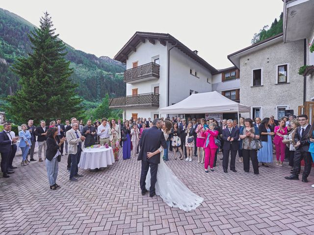 Il matrimonio di Jonni e Chiara a Campodolcino, Sondrio 107