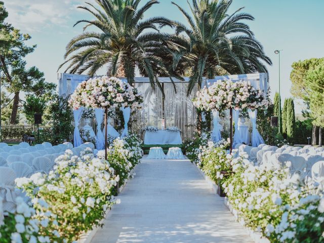 Il matrimonio di Lucia e Antonio a Monte Sant&apos;Angelo, Foggia 13