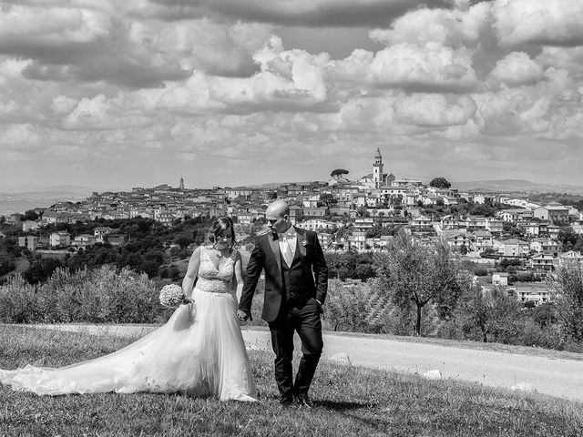 Il matrimonio di Francesco e Serena a Mercato San Severino, Salerno 17