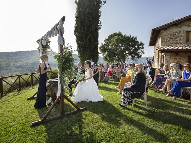 Il matrimonio di Riccardo e Raimonda a Castel San Niccolò, Arezzo 26