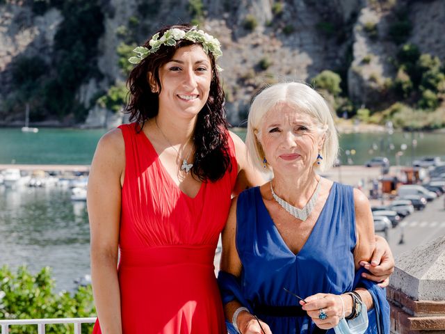 Il matrimonio di Massimiliano e Barbara a Agropoli, Salerno 4