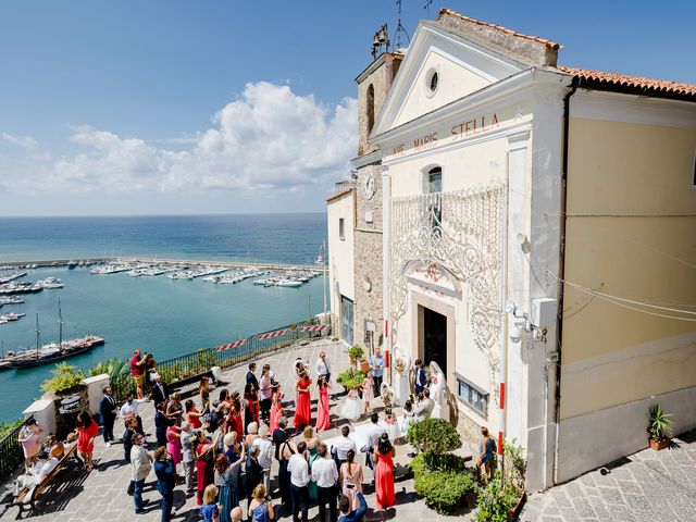 Il matrimonio di Massimiliano e Barbara a Agropoli, Salerno 28