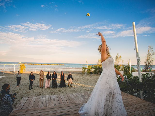 Il matrimonio di Alessio e Floriana a Comacchio, Ferrara 75