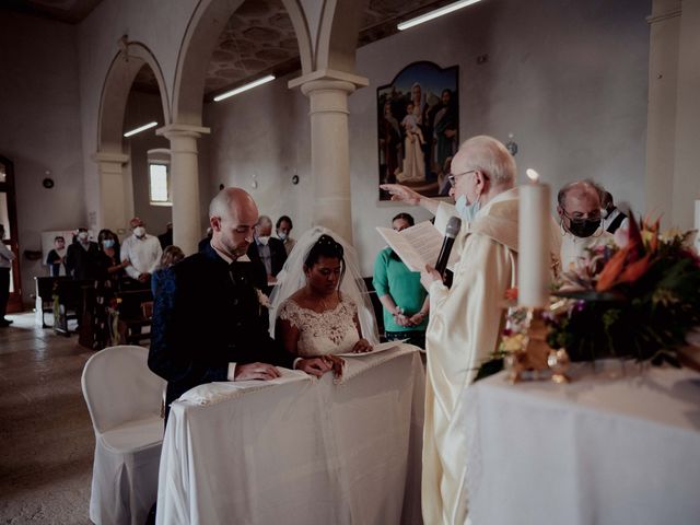 Il matrimonio di Luca e Liza a Marano di Valpolicella, Verona 17