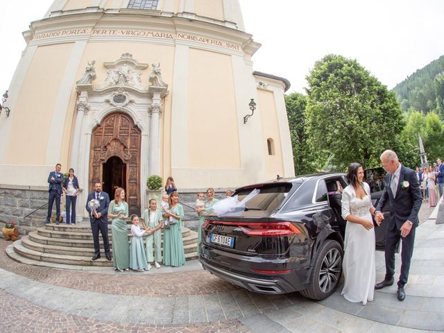 Il matrimonio di Roberto e Elena a Corteno Golgi, Brescia 16