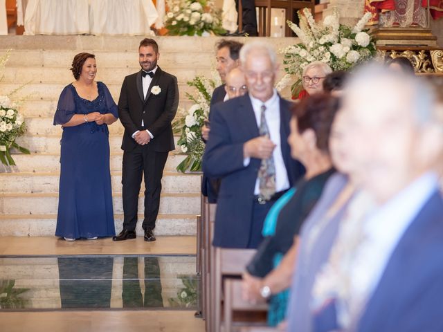 Il matrimonio di Matteo e Lucia a Termoli, Campobasso 24