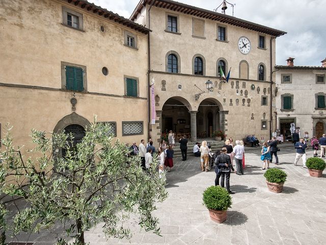 Il matrimonio di Robbin e Giulia a Radda in Chianti, Siena 24
