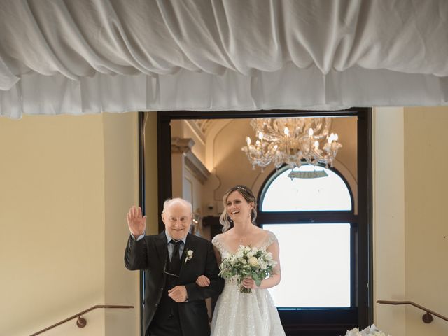 Il matrimonio di Lauri e Laura a Castel San Pietro Terme, Bologna 16