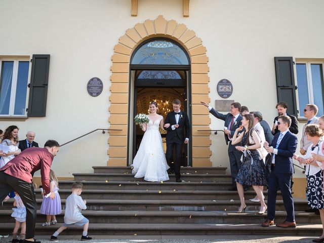 Il matrimonio di Lauri e Laura a Castel San Pietro Terme, Bologna 21