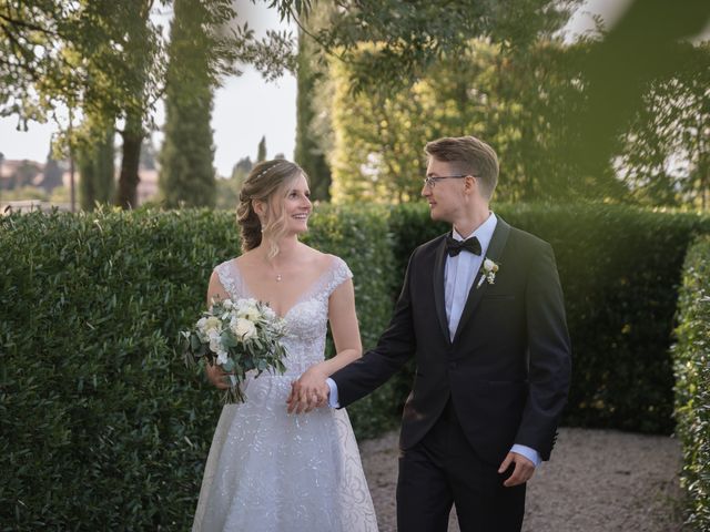 Il matrimonio di Lauri e Laura a Castel San Pietro Terme, Bologna 25