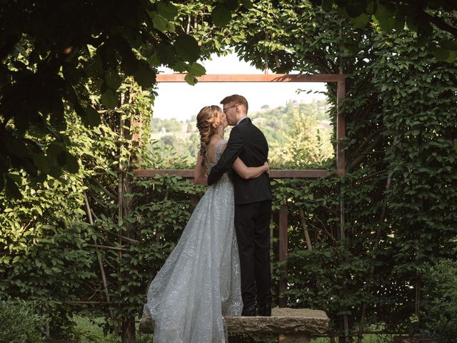Il matrimonio di Lauri e Laura a Castel San Pietro Terme, Bologna 33
