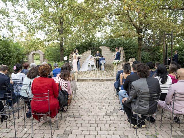 Il matrimonio di Giulia e Alessio a Castel San Pietro Terme, Bologna 28