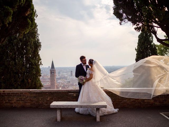 Il matrimonio di Nic e Meri a Verona, Verona 21