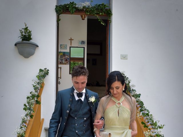 Il matrimonio di Ciro e Beatrice a Isola del Gran Sasso d&apos;Italia, Teramo 11