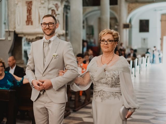 Il matrimonio di Elena e Lorenzo a Castelnuovo Magra, La Spezia 32
