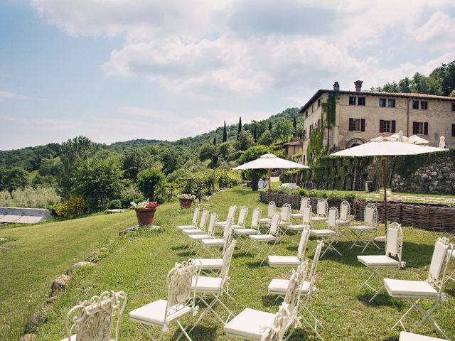 Il matrimonio di Gary e Elisia a Salò, Brescia 17