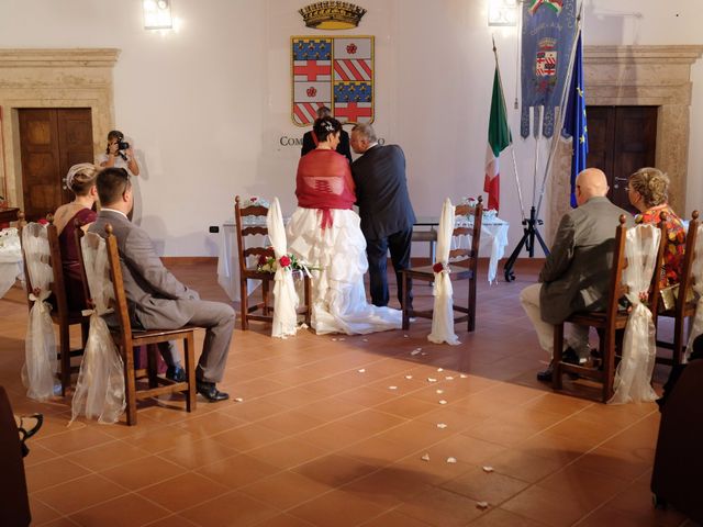 Il matrimonio di Luca e Monia a Alviano, Terni 21