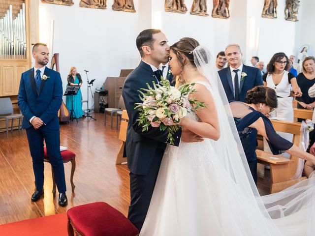 Il matrimonio di Danilo e Marika a Alba Adriatica, Teramo 14