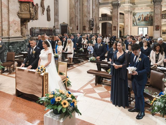 Il matrimonio di Andrea e Elena a Osnago, Lecco 27