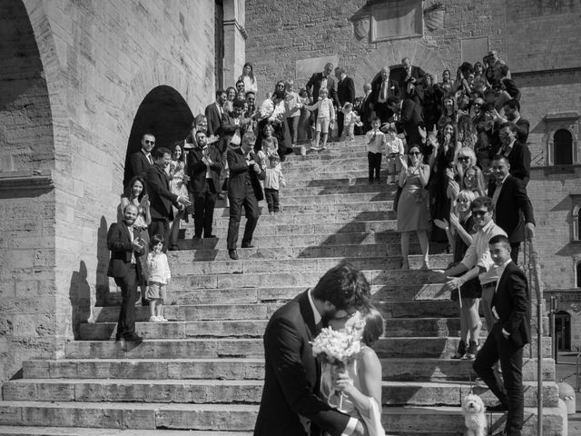 Il matrimonio di Andrea e Olga a Todi, Perugia 27