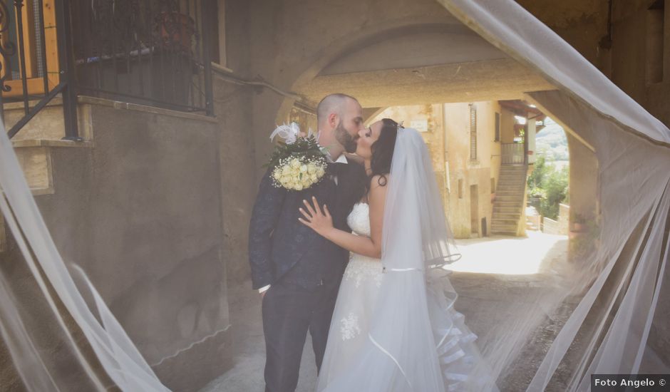 Il matrimonio di vincenzo e erika a Campli, Teramo