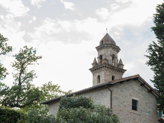 Il matrimonio di Marco e Lucy a Castel di Lama, Ascoli Piceno 40