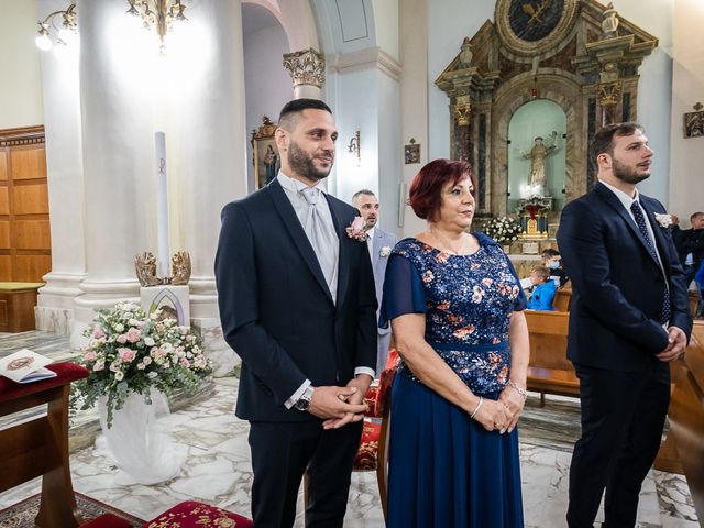 Il matrimonio di Lorenzo e Roberta a Notaresco, Teramo 10