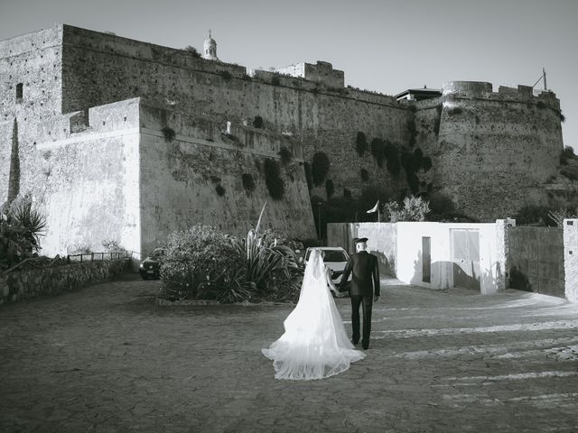 Il matrimonio di Floriana e Angelo a Messina, Messina 33