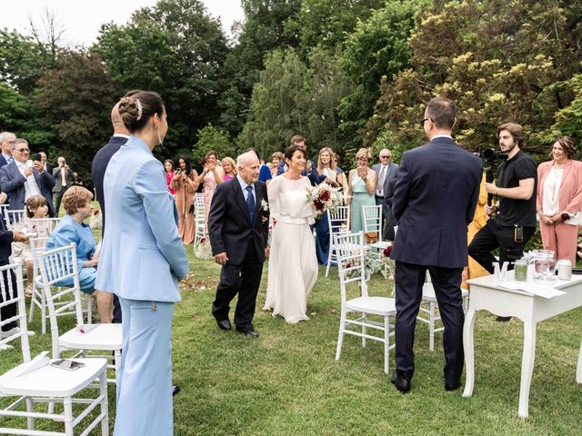 Il matrimonio di Mauro e Roberta a Monvalle, Varese 17