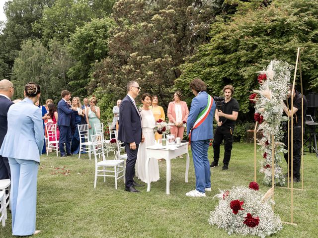 Il matrimonio di Mauro e Roberta a Monvalle, Varese 23