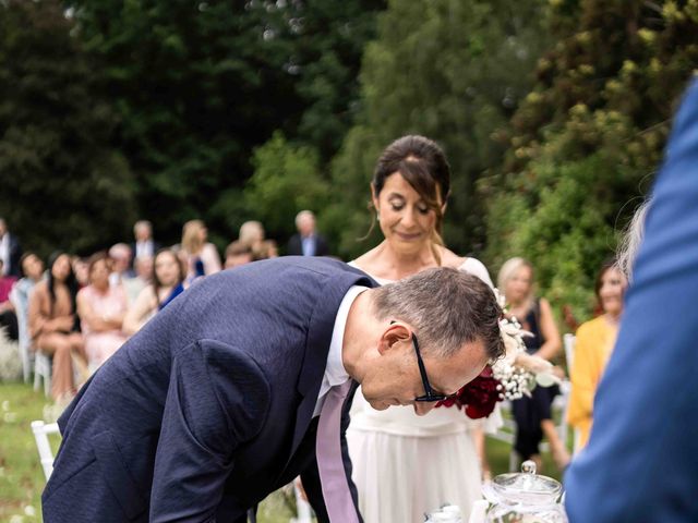 Il matrimonio di Mauro e Roberta a Monvalle, Varese 30