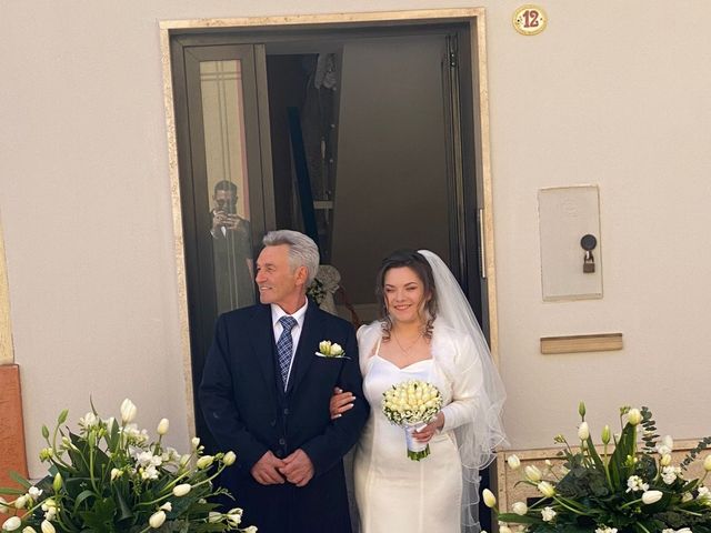 Il matrimonio di Alessandro  e Angela  a Villa Castelli, Brindisi 25