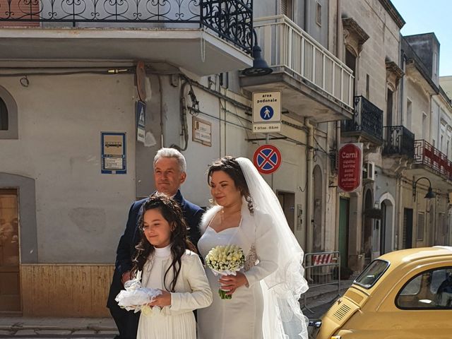 Il matrimonio di Alessandro  e Angela  a Villa Castelli, Brindisi 29