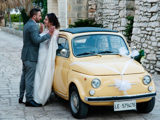 Il matrimonio di Alessandro  e Angela  a Villa Castelli, Brindisi 37