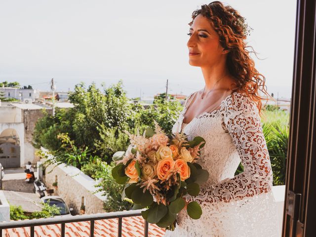 Il matrimonio di Marco e Fiorenza a Lipari, Messina 24