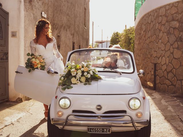 Il matrimonio di Marco e Fiorenza a Lipari, Messina 30