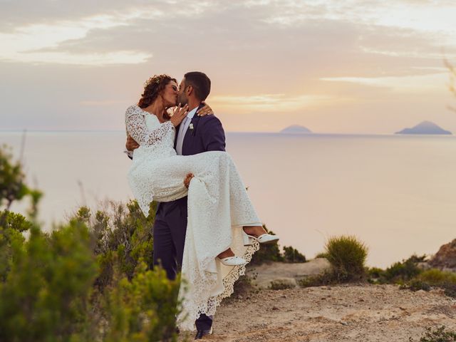 Il matrimonio di Marco e Fiorenza a Lipari, Messina 55