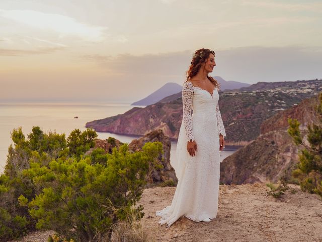 Il matrimonio di Marco e Fiorenza a Lipari, Messina 57