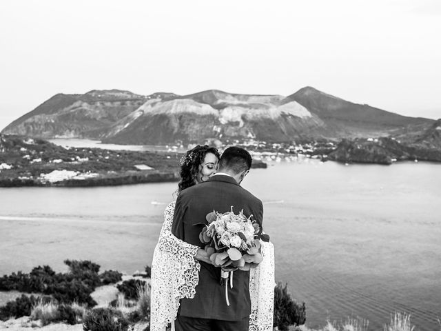 Il matrimonio di Marco e Fiorenza a Lipari, Messina 61