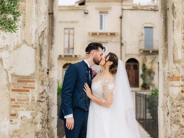 Il matrimonio di Davide e Samantha a Vasto, Chieti 163