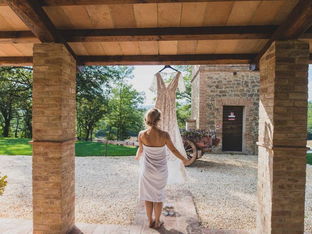 Il matrimonio di Luis e Erica a Chiusdino, Siena 7